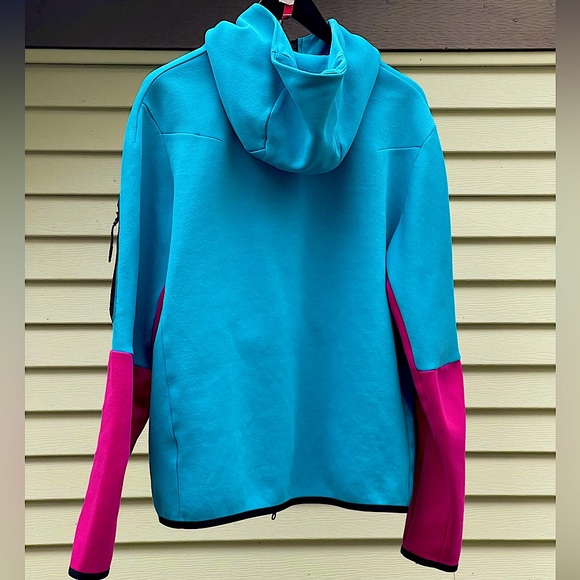 Nike Fleece - Picture 2 of 2